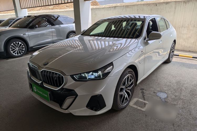 BMW i5 2025 — фото 1