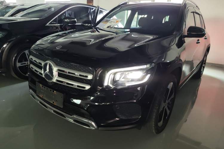 Mercedes-Benz GLB 200 2022 — фото 1