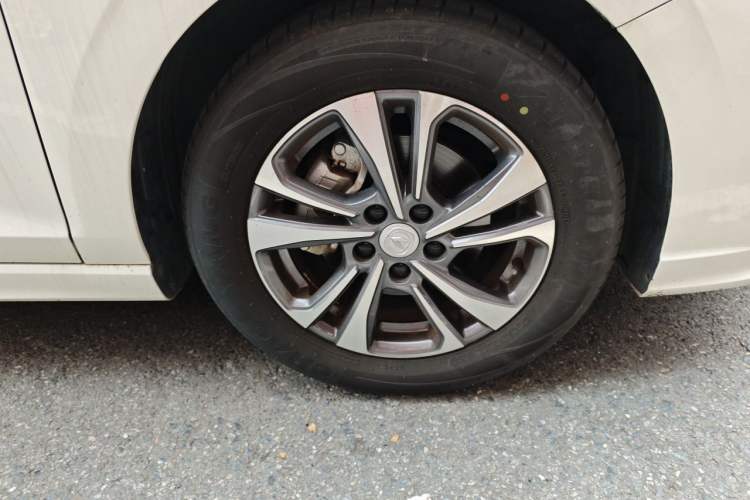 ChangAn Eado 2023 — 5