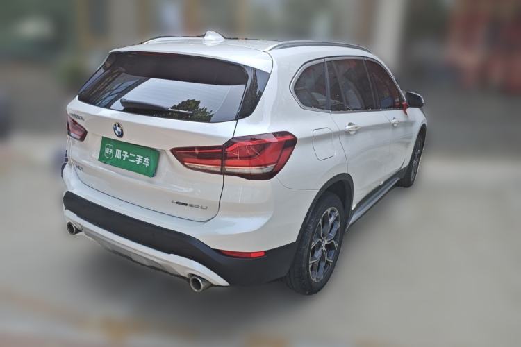 BMW X1 2022 — фото 4