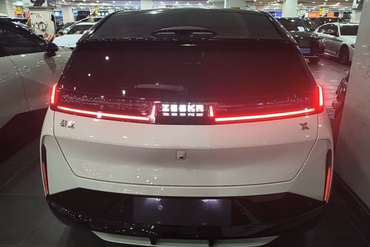Zeekr X 2023 — 5