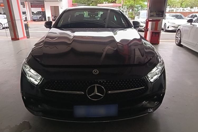 Mercedes-Benz CLS 300 2022 — 2