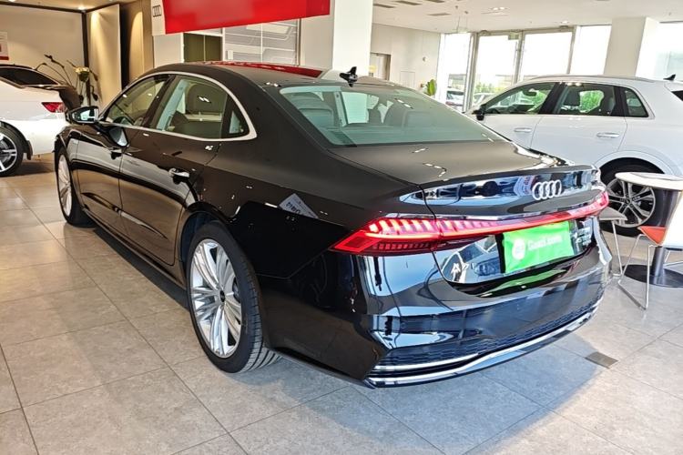 Audi A7L 2024 — фото 4
