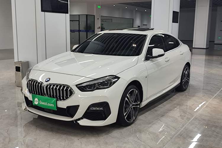 BMW 225i 2021 — фото 1