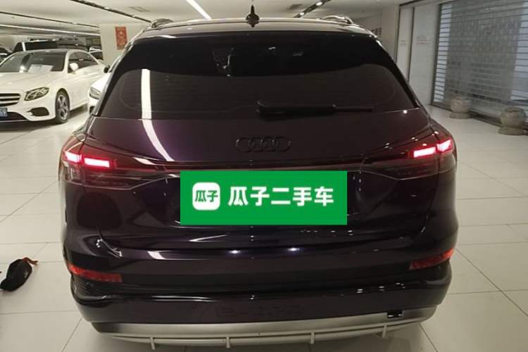 Audi Q4 e-tron 2023 — 5