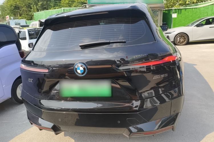 BMW iX 2022 — 5