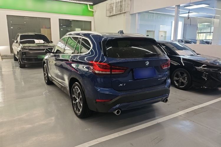 BMW X1 2021 — 4