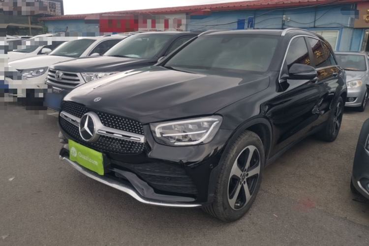 Mercedes-Benz GLC 260 L 2022 — фото 1