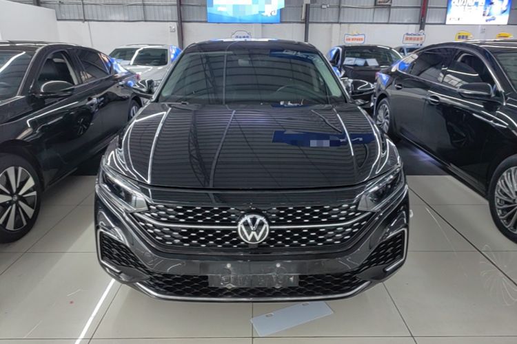 Volkswagen Passat 2022 — 2