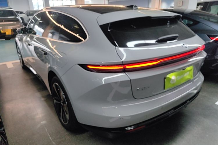 NIO ET5T 2025 — 4