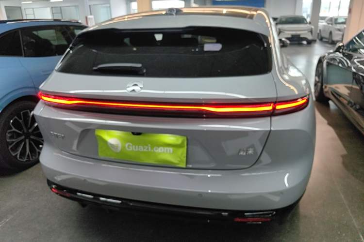 NIO ET5T 2025 — 5