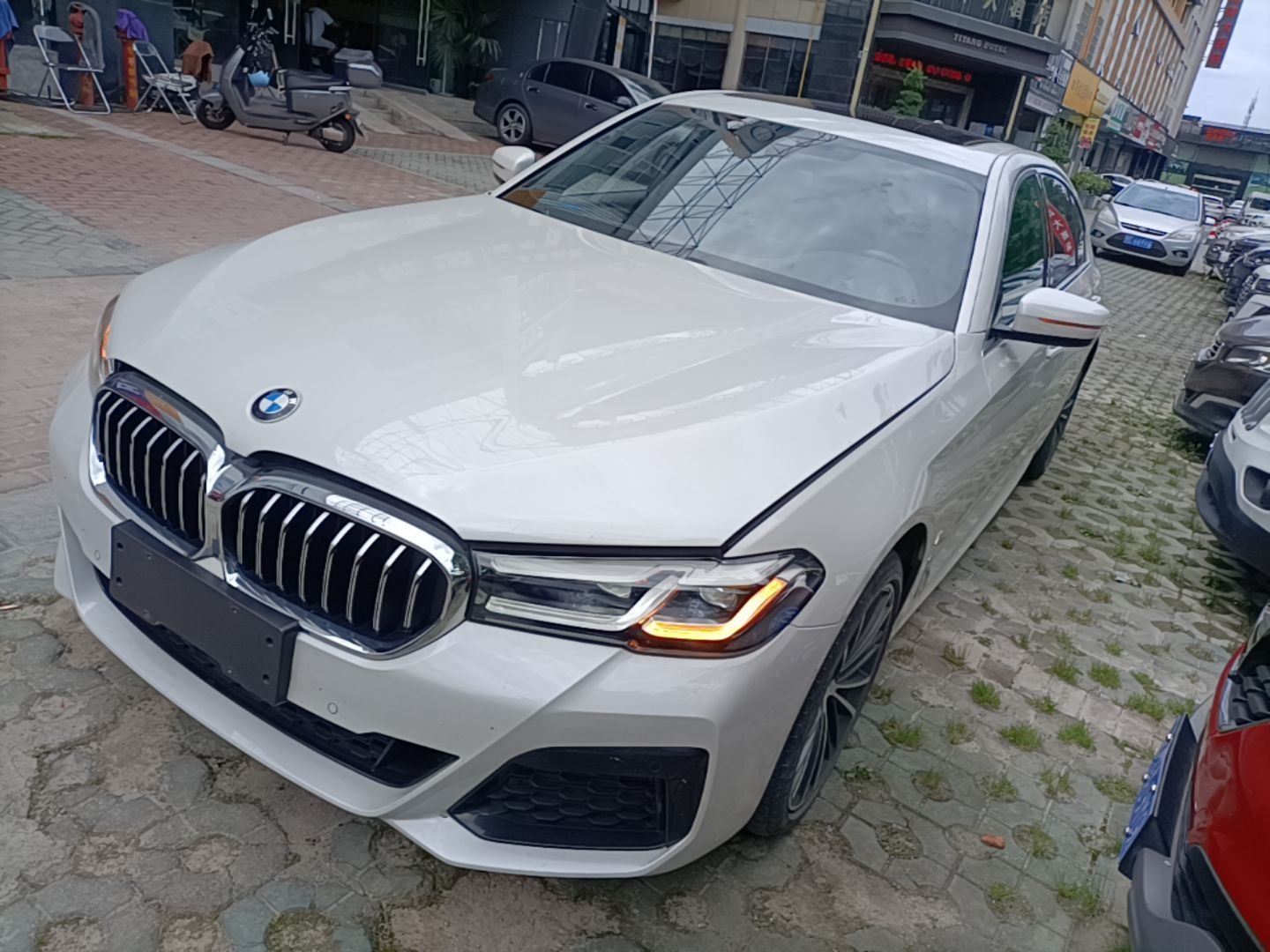 BMW 5 series 2023 — фото 1