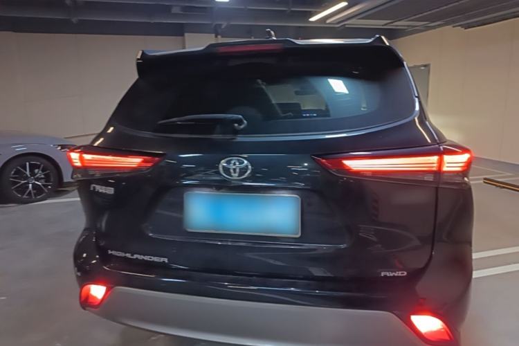Toyota Highlander 2022 — 5