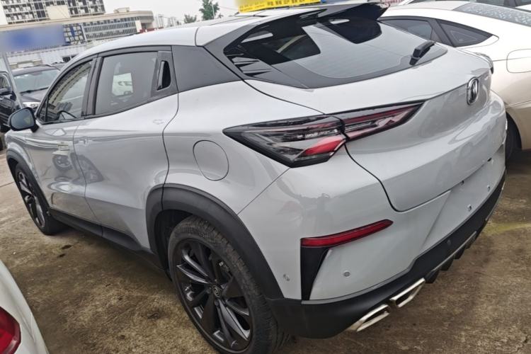 ChangAn UNI-T 2020 — 4