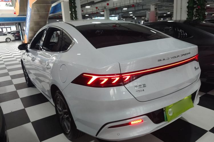 BYD Qin Plus 2023 — фото 4