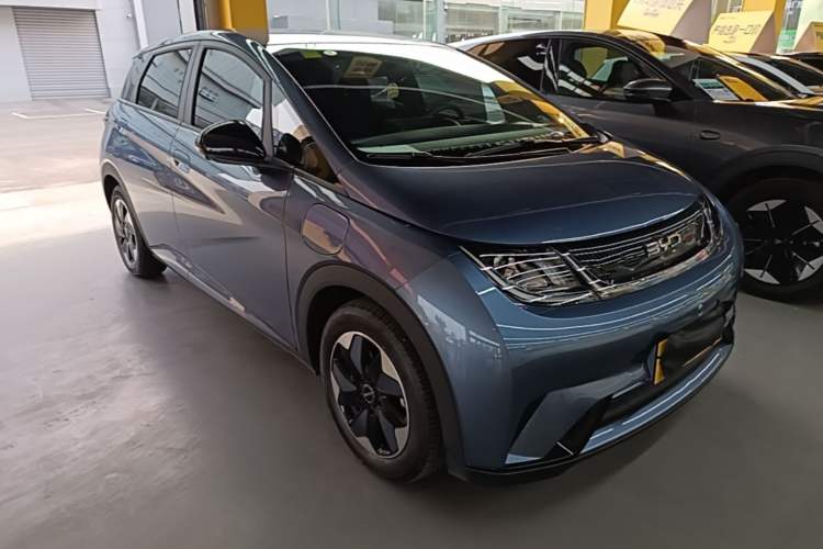 BYD Dolphin 2024 — 3