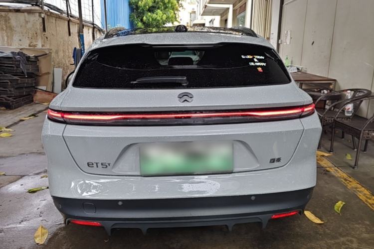 NIO ET5T 2023 — 5