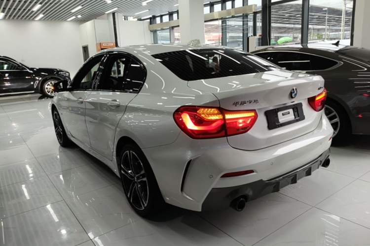 BMW 125i 2022 — 4