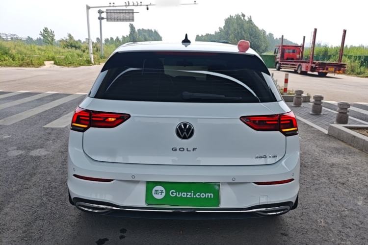 Volkswagen Golf 2023 — 5
