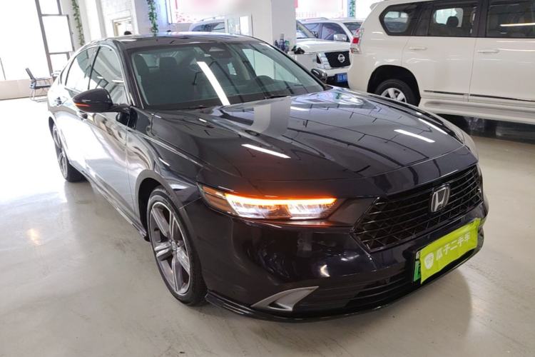 Honda Accord 2023 — 3