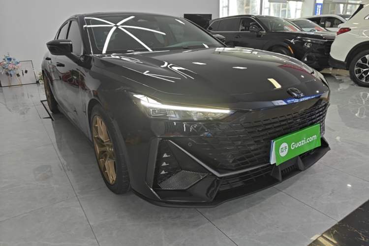 ChangAn UNI-V 2023 — 3