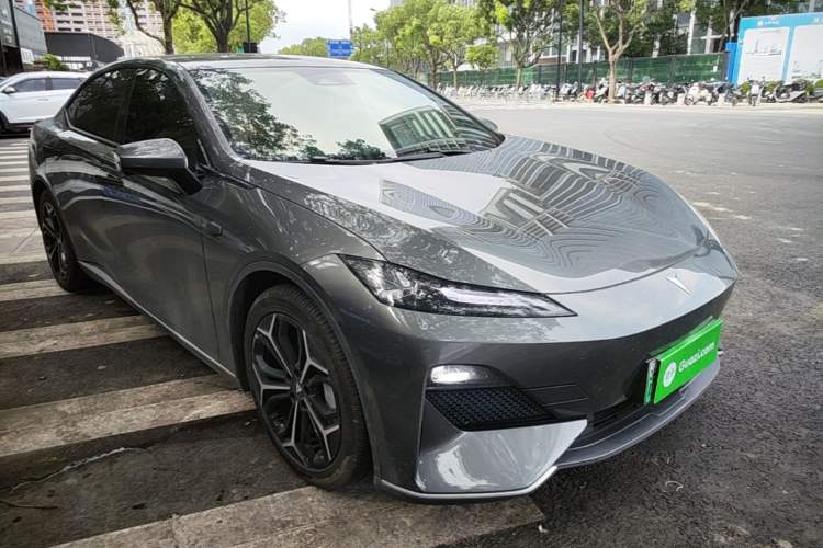 Deepal SL03 2025 — 3