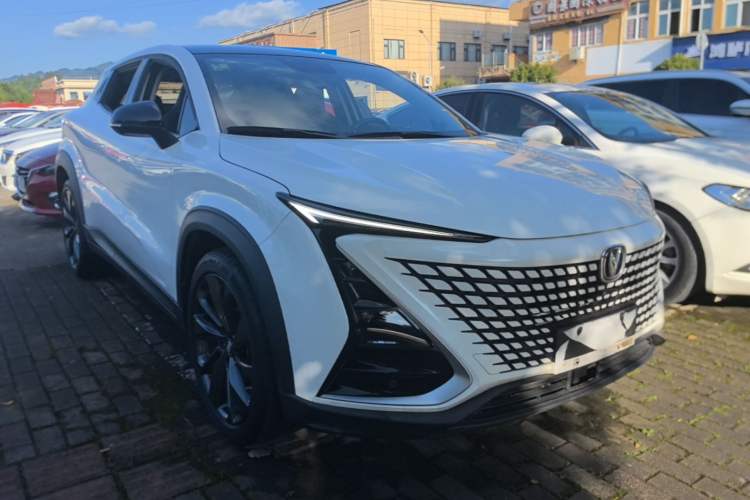 ChangAn UNI-T 2020 — 3