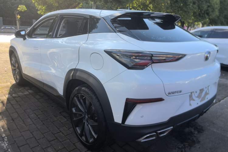 ChangAn UNI-T 2020 — 4