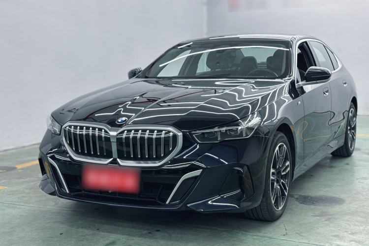 BMW 525Li 2024 — фото 1