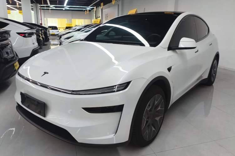 Tesla Model Y L 2025 — фото 1