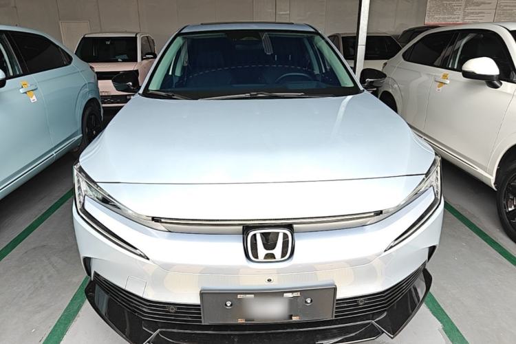 Honda e:NP2 2024 — фото 2