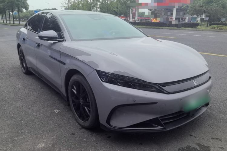 BYD Han 2025 — 3