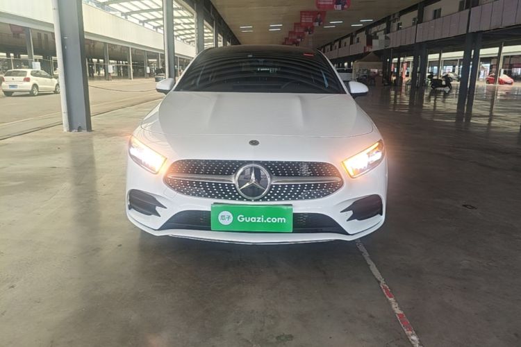 Mercedes-Benz A 200 L 2020 — фото 2