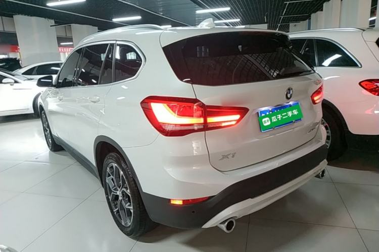 BMW X1 2021 — фото 4