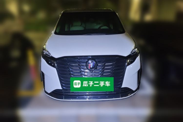 Buick GL8 2022 — 2