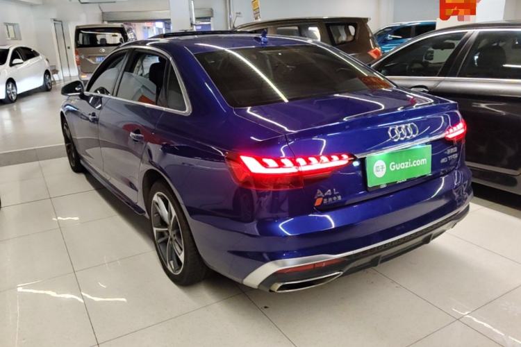 Audi A4 2020 — 4