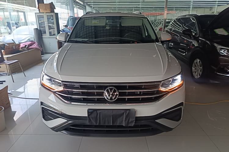 Volkswagen tiguan l 2022 — фото 2