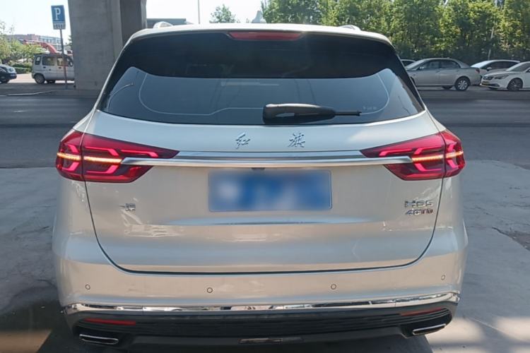 Hongqi HS5 2022 — 5