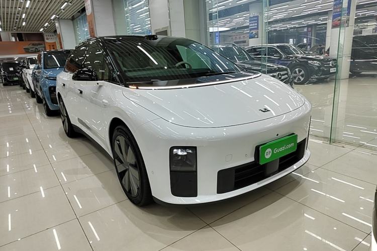 Li Auto i6 2025 — 3