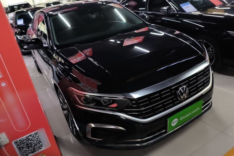Volkswagen Passat 2023 — 3