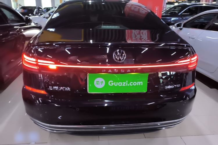 Volkswagen Passat 2023 — 5