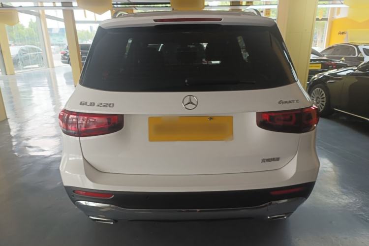 Mercedes-Benz GLB 220 2023 — 5
