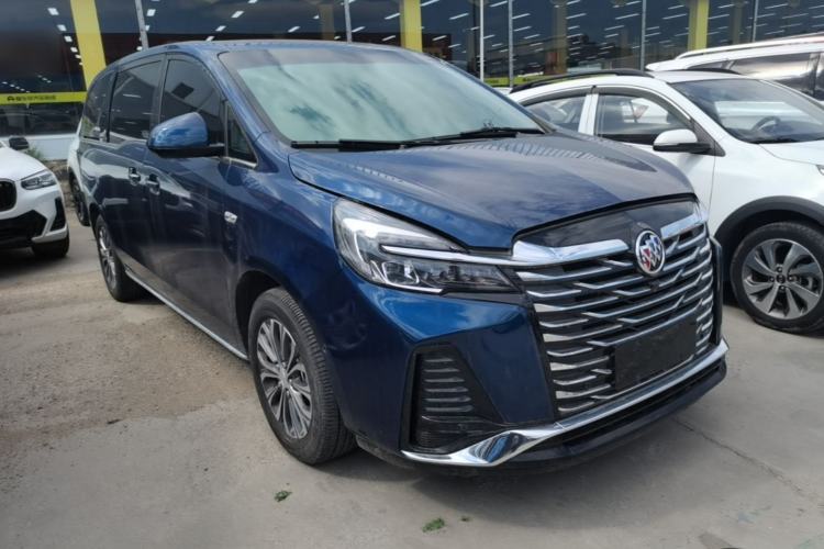 Buick GL8 2023 — 3