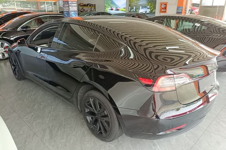 Tesla Model 3 2022 — 4