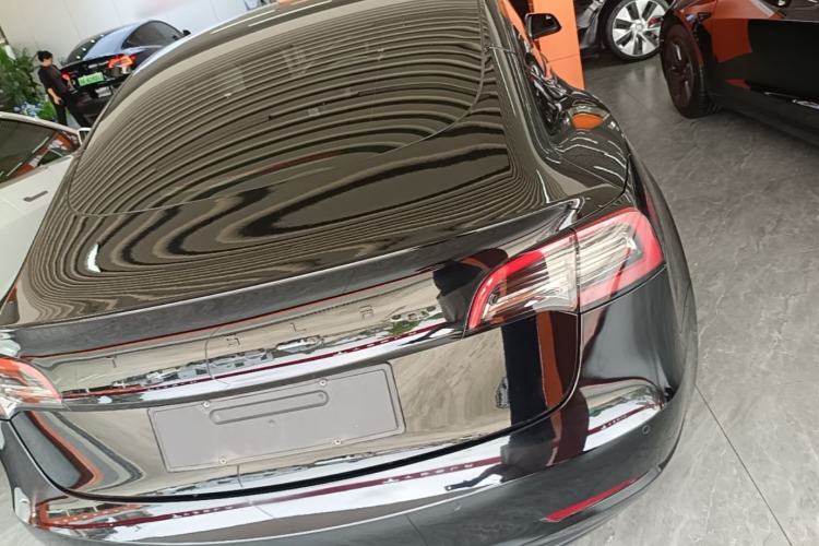 Tesla Model 3 2022 — 5