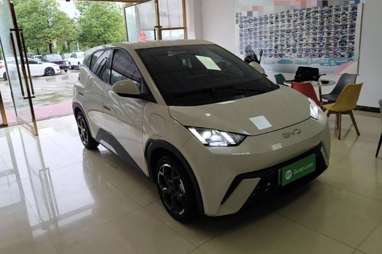 BYD Dolphin Mini 2025 — 3
