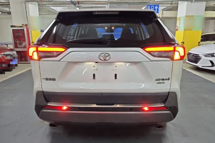 Toyota RAV4 2021 — 5