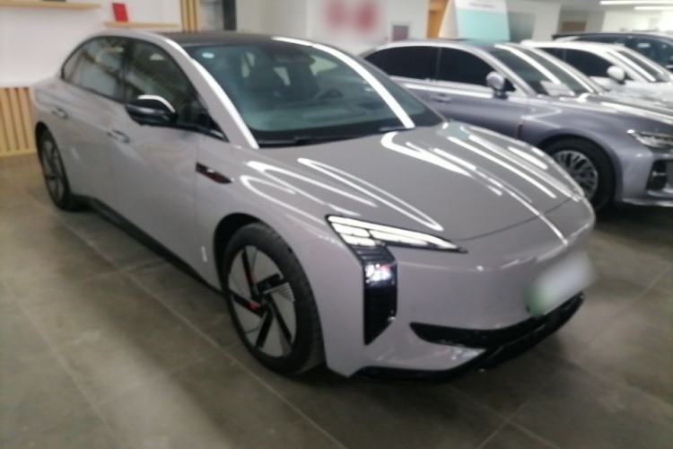 Hongqi EH7 2025 — 3