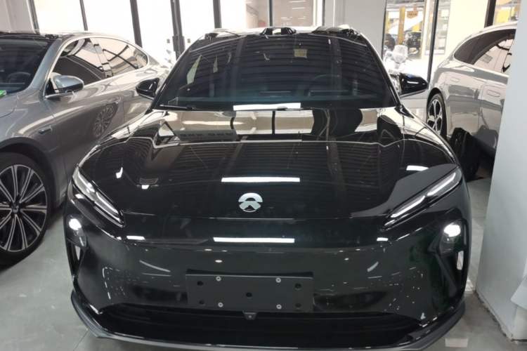 NIO ET5T 2024 — 2