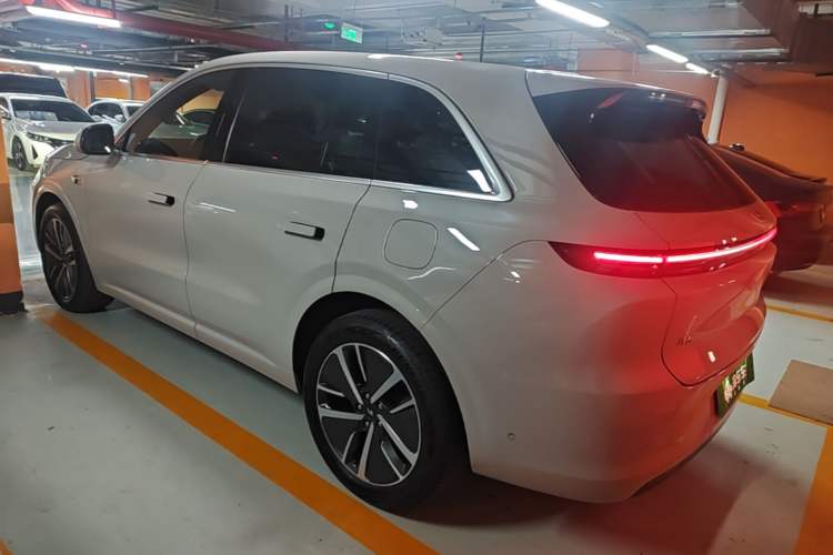 Li Auto L6 2024 — 4